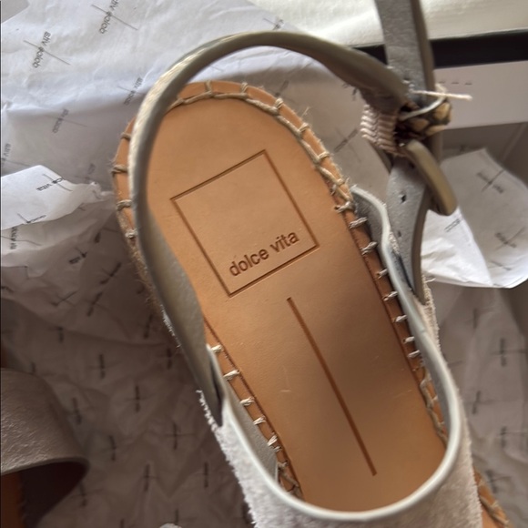 Dolce Vita Gray Wedge Sandals (size 7) - Picture 2 of 7